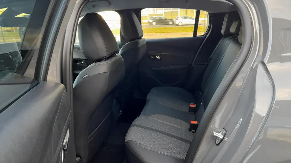 PEUGEOT 208 208 1.2 PureTech Allure S&S Nowy