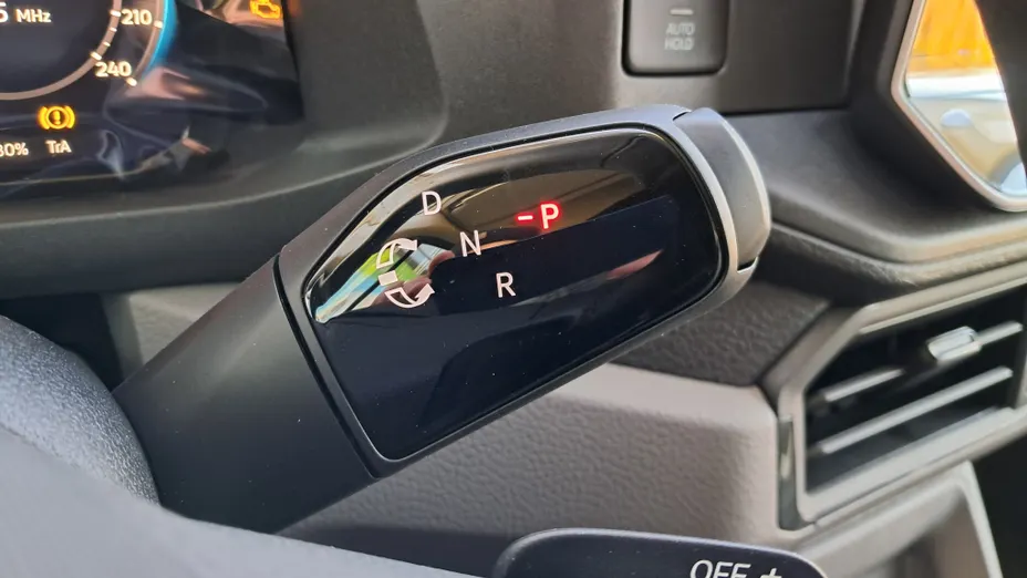 VOLKSWAGEN Crafter Crafter 35 BiTDI (16,4m3) Aut. Nowy