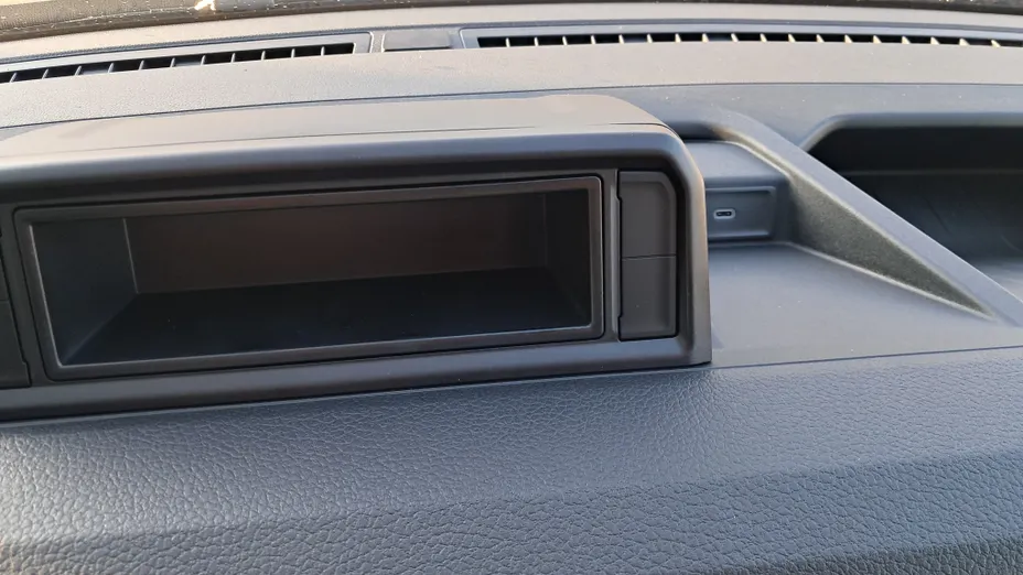 VOLKSWAGEN Crafter Crafter 35 BiTDI (16,4m3) Aut. Nowy