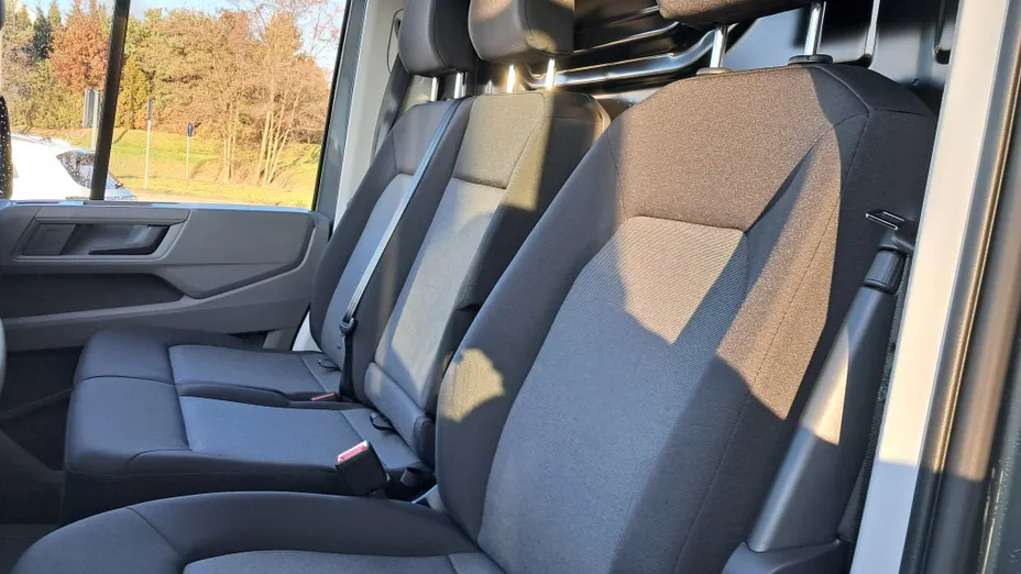 VOLKSWAGEN Crafter Crafter 35 BiTDI (16,4m3) Aut. Nowy