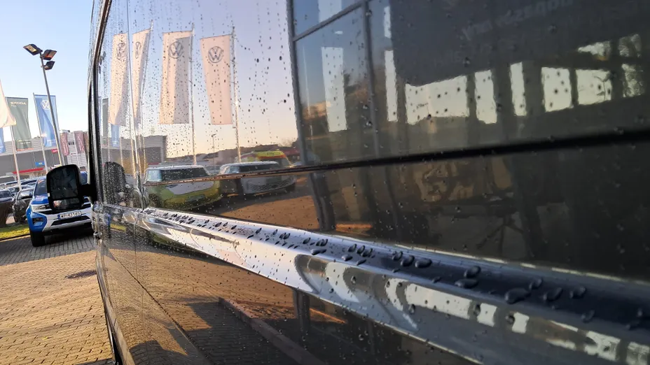 VOLKSWAGEN Crafter Crafter 35 BiTDI (16,4m3) Aut. Nowy