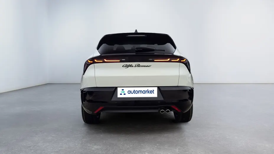 ALFA ROMEO Junior Junior 1.2 mHEV Ibrida eDCT Nowy