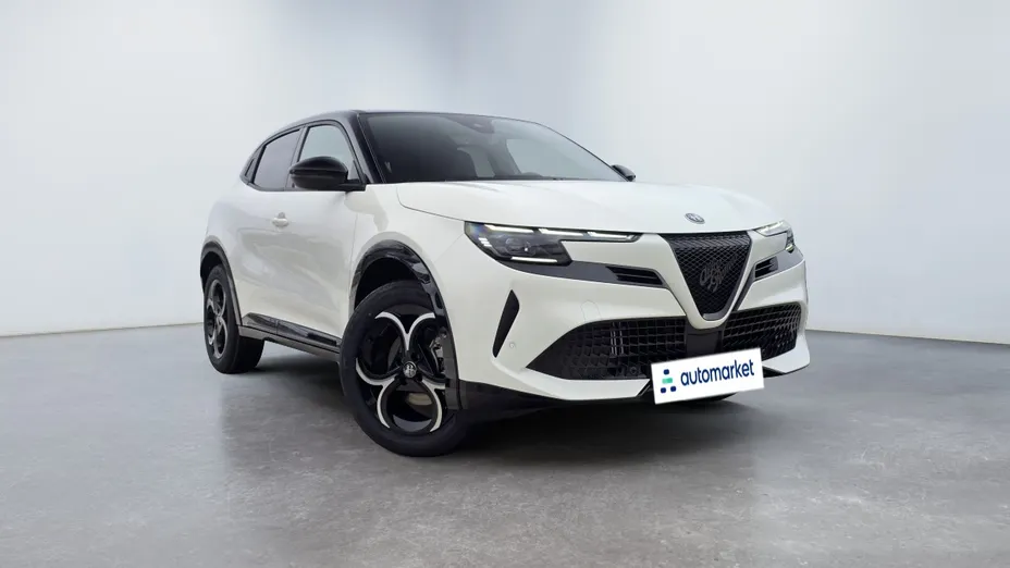 ALFA ROMEO Junior Junior 1.2 mHEV Ibrida eDCT Nowy