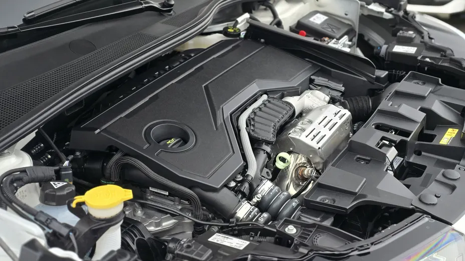 ALFA ROMEO Junior Junior 1.2 mHEV Ibrida eDCT Nowy