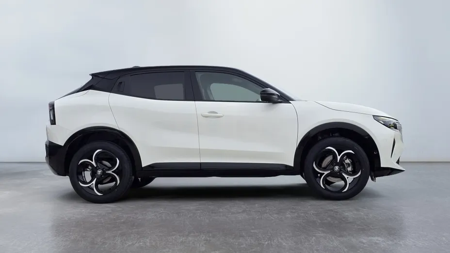 ALFA ROMEO Junior Junior 1.2 mHEV Ibrida eDCT Nowy