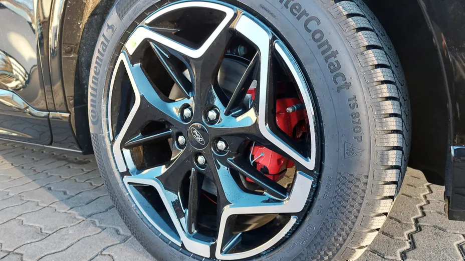 FORD Kuga Kuga 2.5 FHEV FWD ST-Line X eCVT Nowy