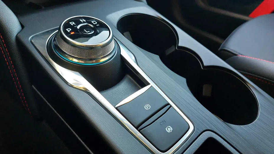 FORD Kuga Kuga 2.5 FHEV FWD ST-Line X eCVT Nowy