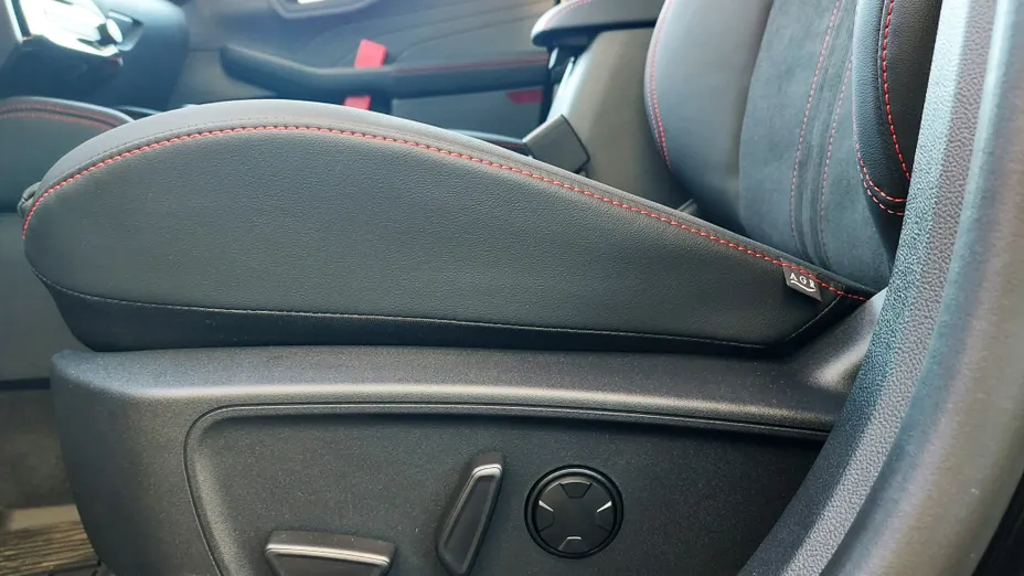 FORD Kuga Kuga 2.5 FHEV FWD ST-Line X eCVT Nowy