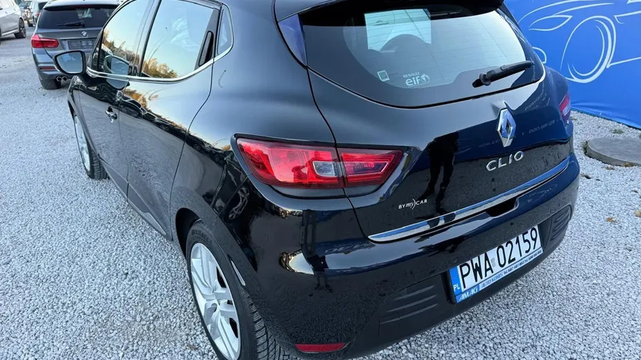 RENAULT Clio -