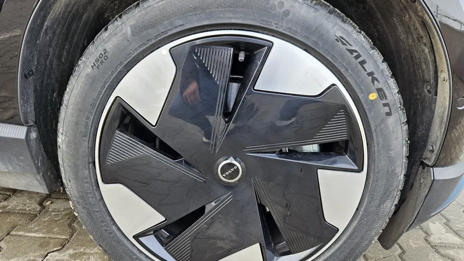 VOLVO EX30 EX30 69kWh Single Motor Long Range Ultra