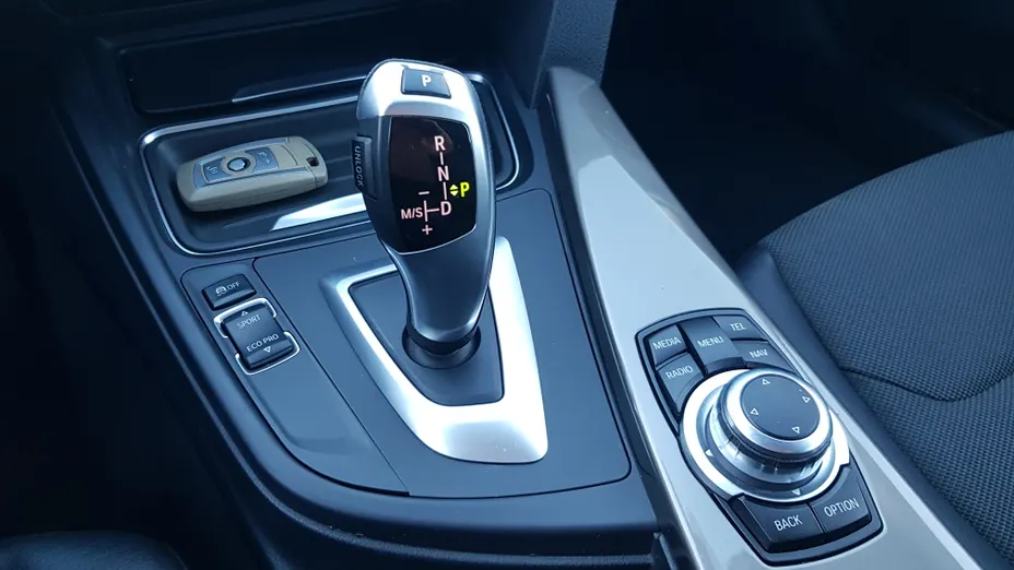 BMW Seria 3 318d Modern Line