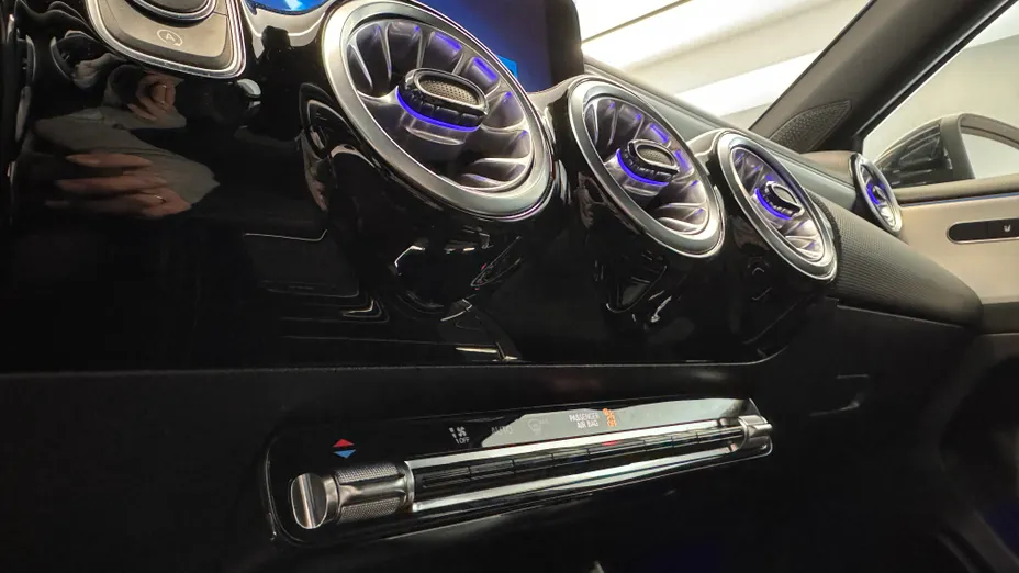 MERCEDES-BENZ A Klasa A 200 AMG Line 7G-DCT