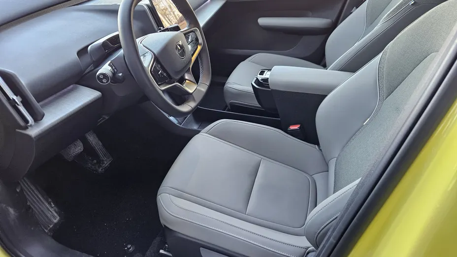 VOLVO EX30 EX30 51kWh Single Motor Plus