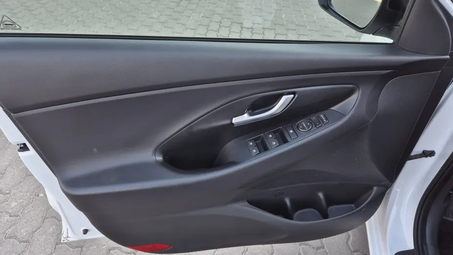 HYUNDAI i30 i30 1.0 T-GDI Smart