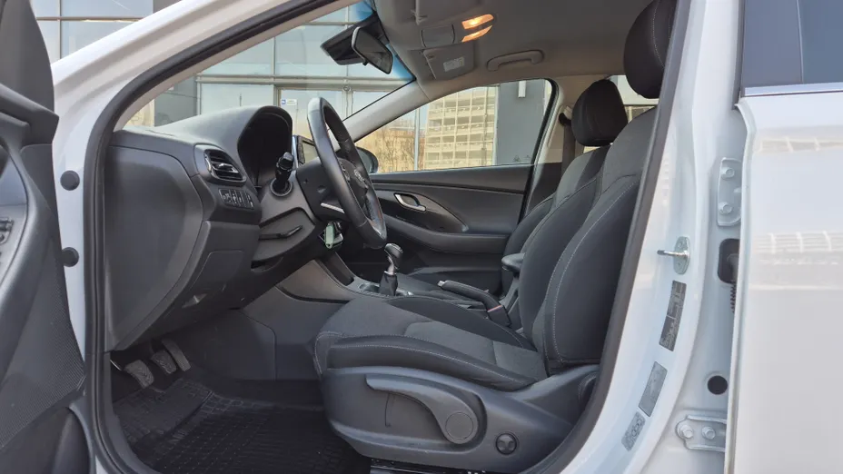 HYUNDAI i30 i30 1.0 T-GDI Smart