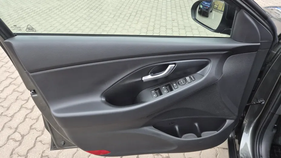 HYUNDAI i30 i30 1.0 T-GDI Smart