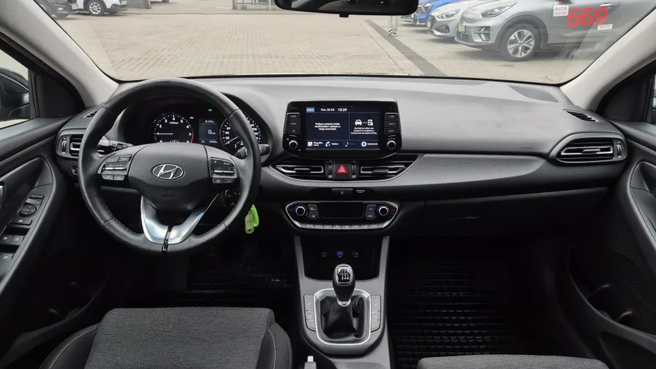 HYUNDAI i30 i30 1.0 T-GDI Smart