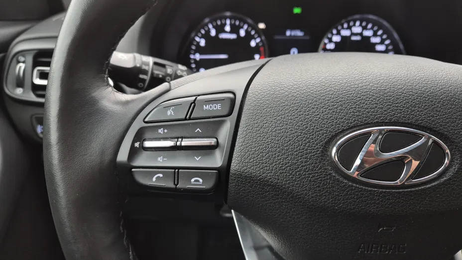 HYUNDAI i30 i30 1.0 T-GDI Smart