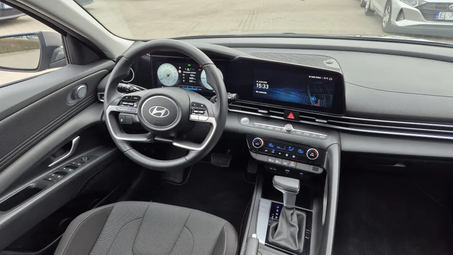 HYUNDAI Elantra Elantra 1.6 Modern CVT