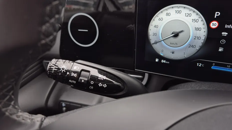 HYUNDAI Elantra Elantra 1.6 Modern CVT