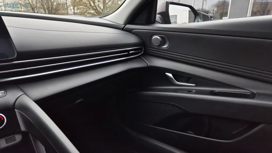 HYUNDAI Elantra Elantra 1.6 Modern CVT