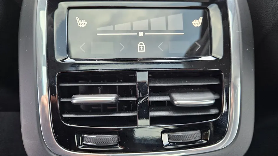 VOLVO XC60 XC60 B5 B AWD Ultra Black Edition aut