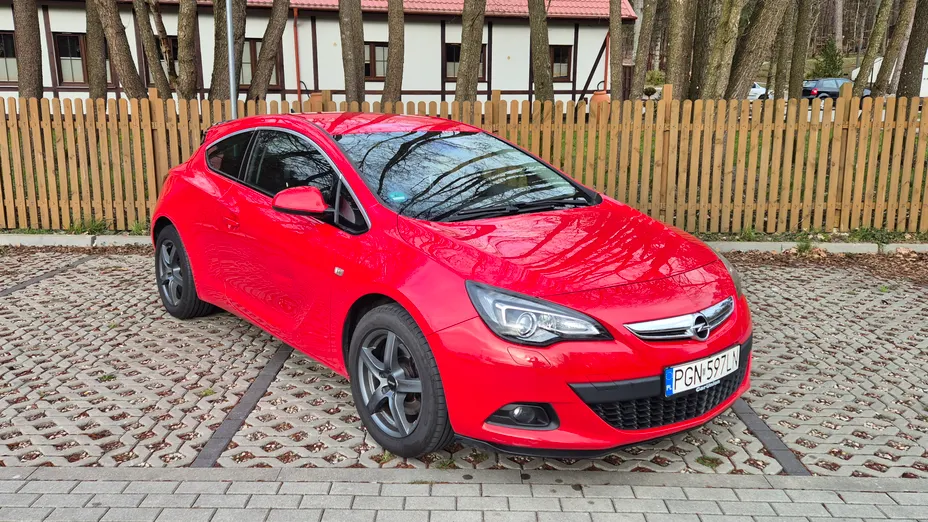 OPEL Astra Astra IV GTC 1.6 T Enjoy