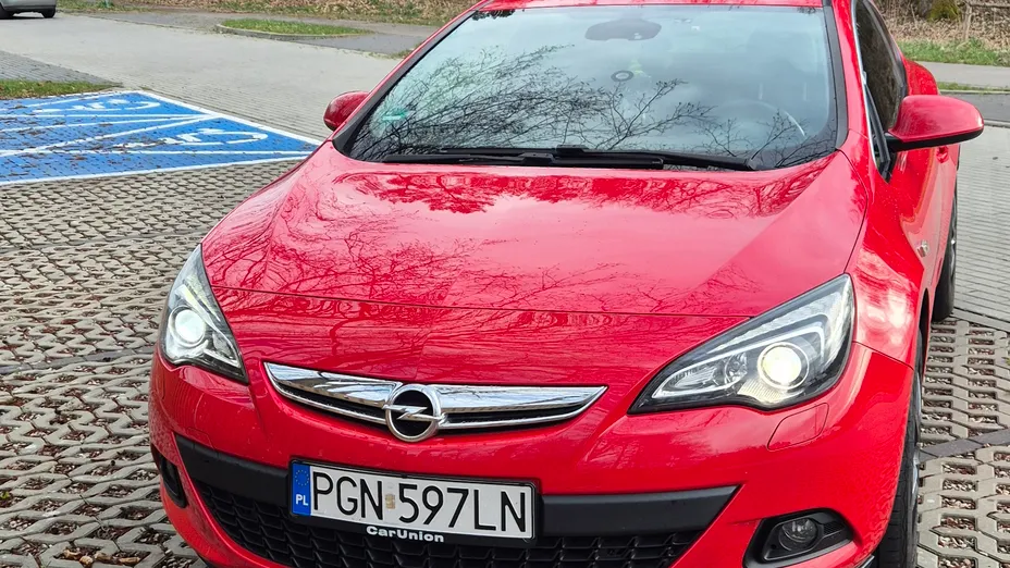 OPEL Astra Astra IV GTC 1.6 T Enjoy