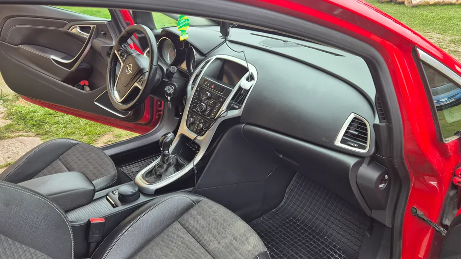 OPEL Astra Astra IV GTC 1.6 T Active