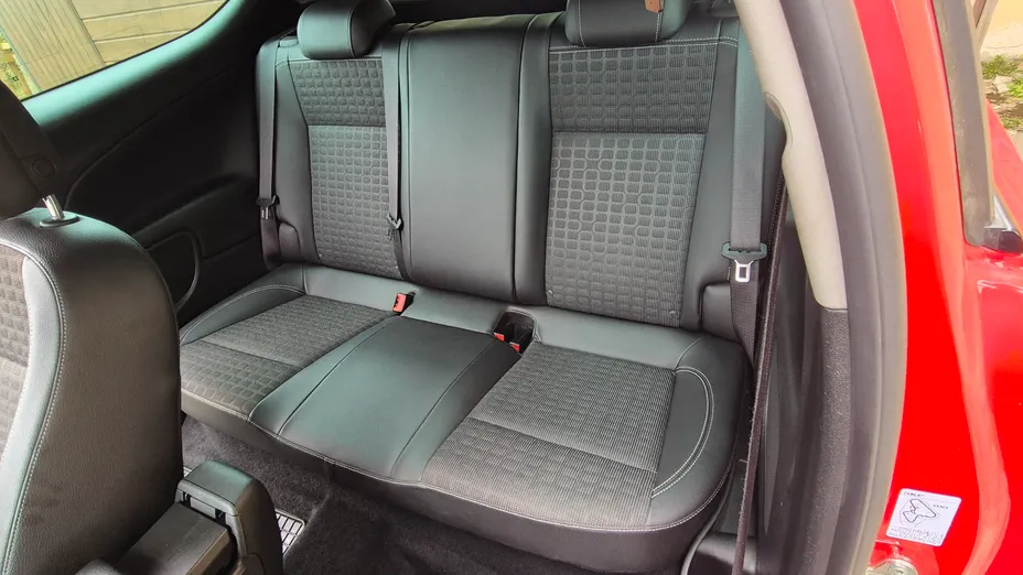 OPEL Astra Astra IV GTC 1.6 T Enjoy