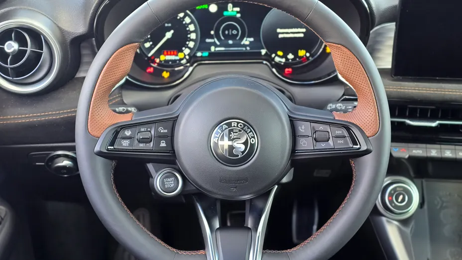 ALFA ROMEO Tonale Tonale 1.5 T4 GSE mHEV Intensa DCT Nowy