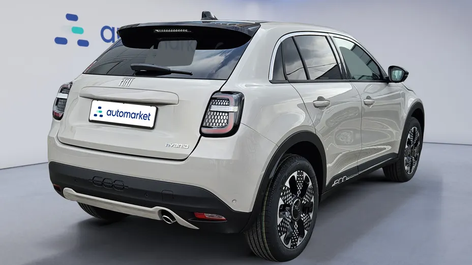 FIAT 600 600 1.2 Turbo Hybrid La Prima eDCT Nowy