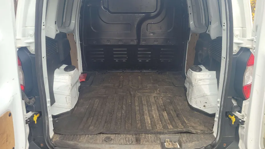 FORD Transit Courier -