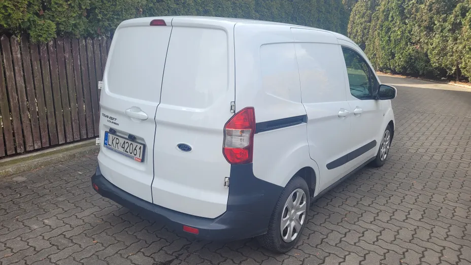 FORD Transit Courier -