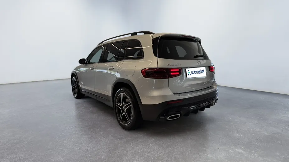 MERCEDES-BENZ GLB GLB 200 AMG Line 7G-DCT