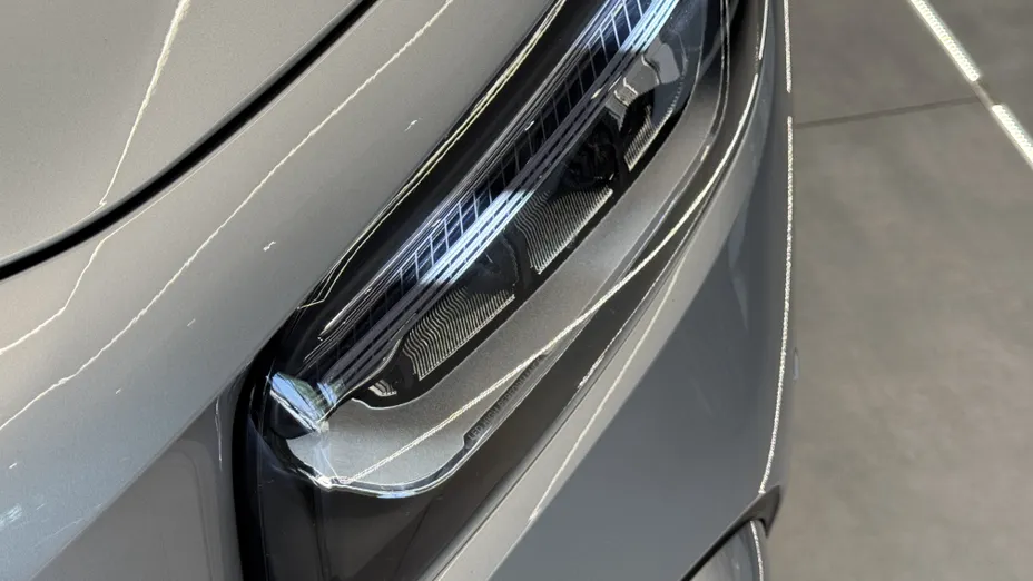 MERCEDES-BENZ GLB GLB 200 AMG Line 7G-DCT