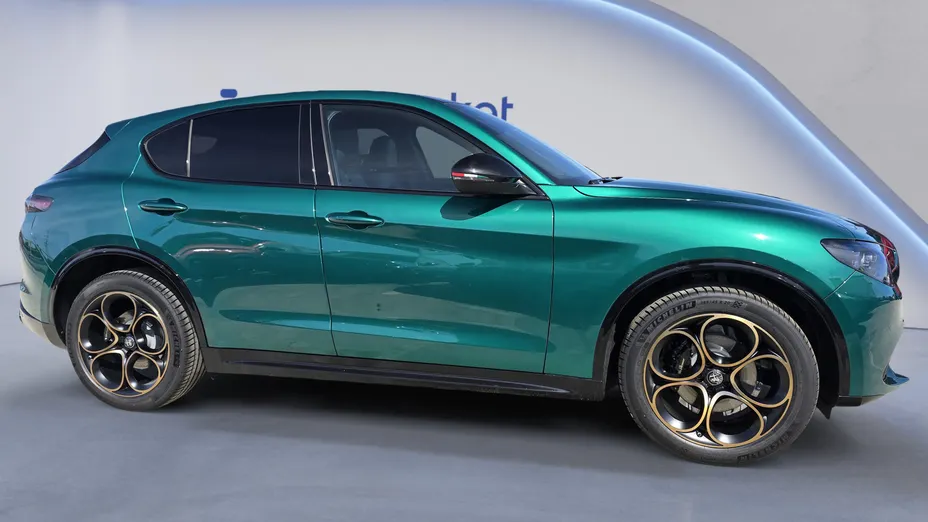 ALFA ROMEO Stelvio Stelvio 2.0 Turbo Intensa Q4 aut Nowy