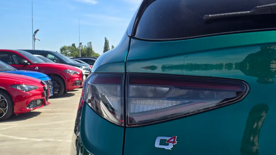 ALFA ROMEO Stelvio Stelvio 2.0 Turbo Intensa Q4 aut Nowy