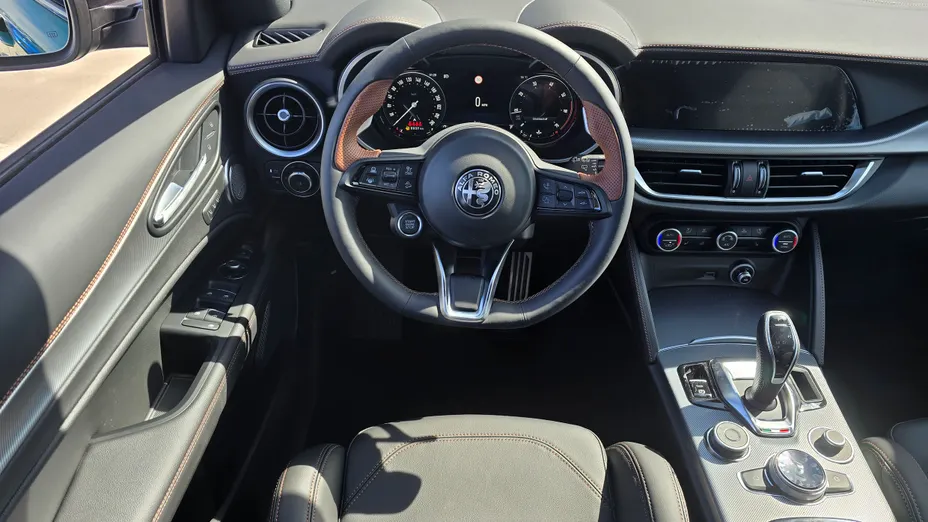 ALFA ROMEO Stelvio Stelvio 2.0 Turbo Intensa Q4 aut Nowy