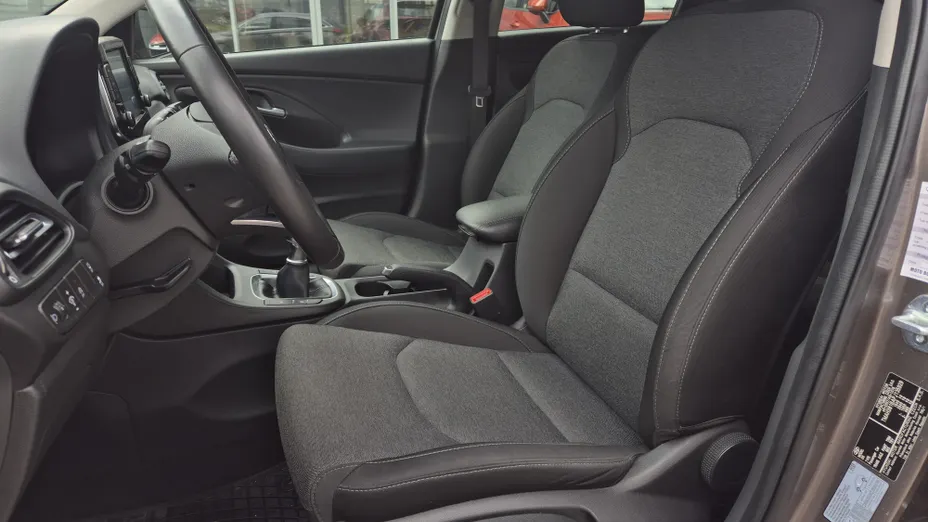 HYUNDAI i30 i30 1.0 T-GDI Smart