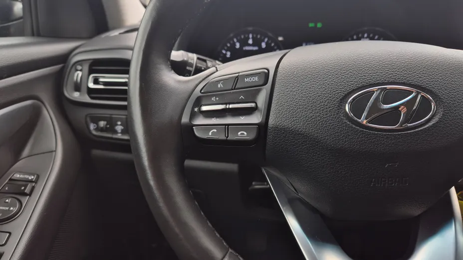 HYUNDAI i30 i30 1.0 T-GDI Smart