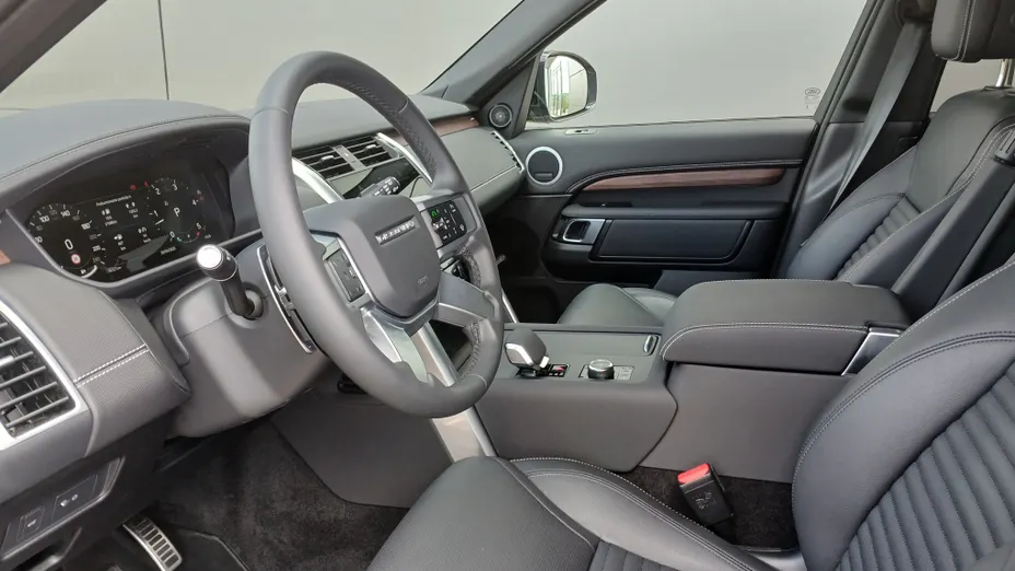 LAND ROVER Discovery Discovery V 3.0 D250 mHEV Dynamic SE