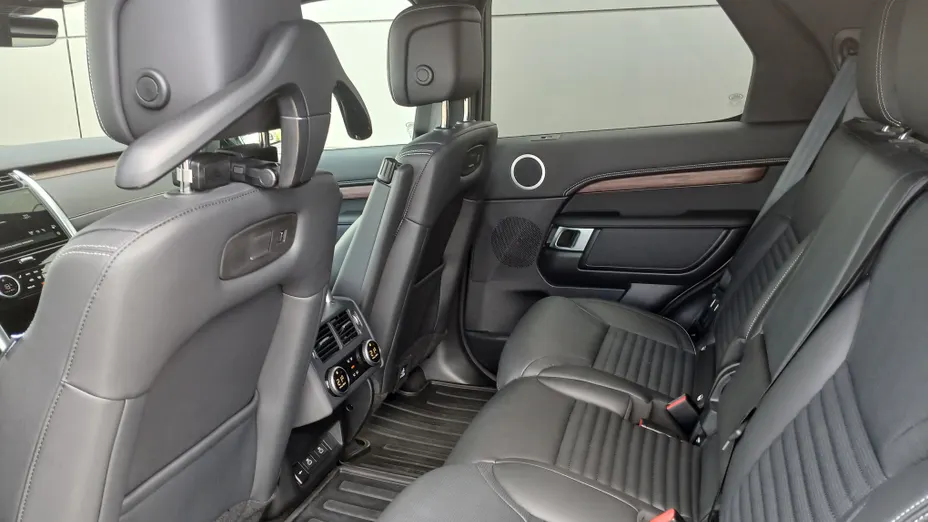 LAND ROVER Discovery Discovery V 3.0 D250 mHEV Dynamic SE