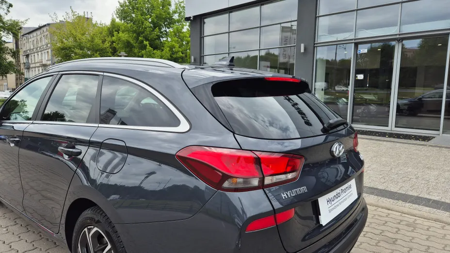 HYUNDAI i30 i30 1.0 T-GDI Smart