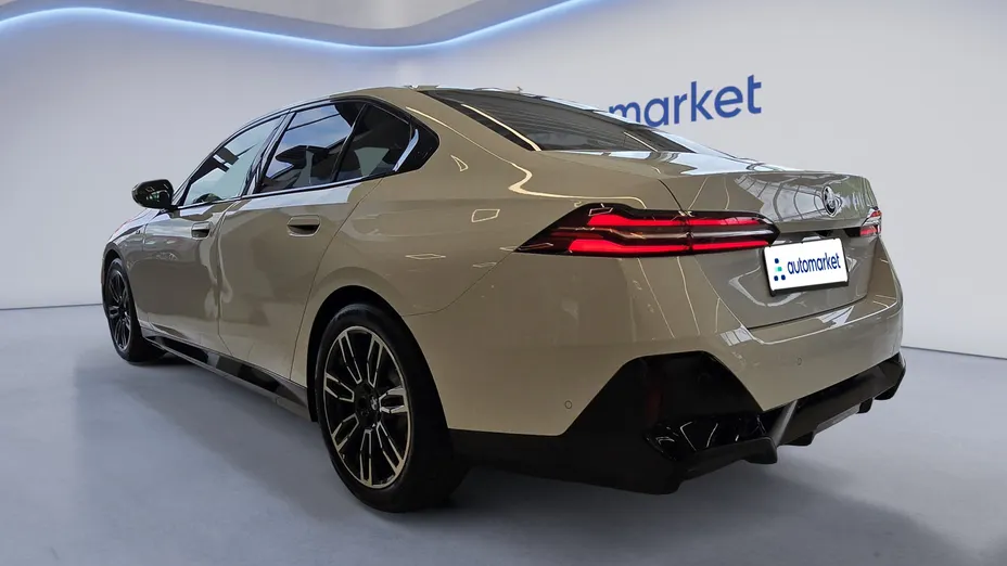 BMW Seria 5 520i mHEV M Sport aut