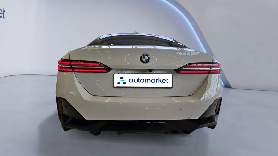 BMW Seria 5 520i mHEV M Sport aut
