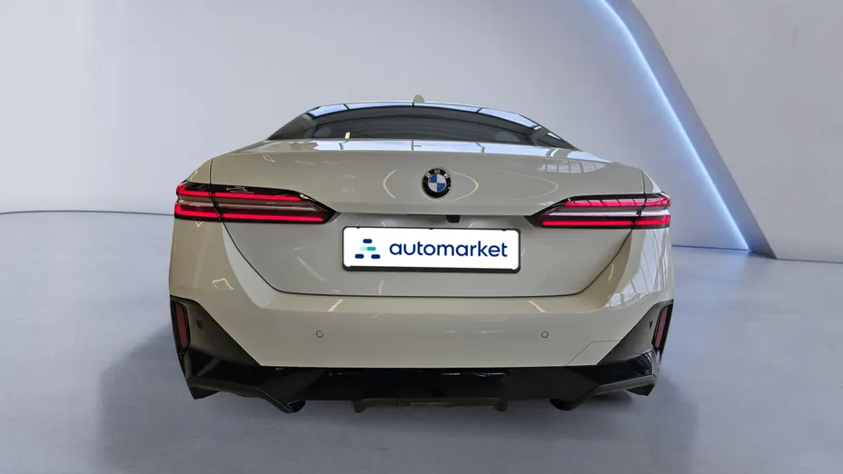 BMW Seria 5 520i mHEV M Sport aut
