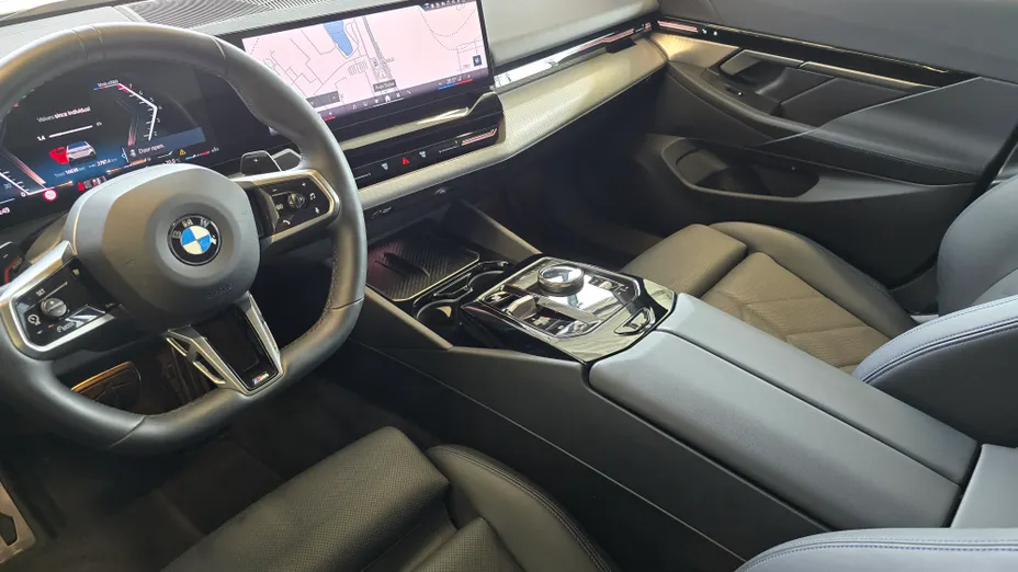 BMW Seria 5 520i mHEV M Sport aut