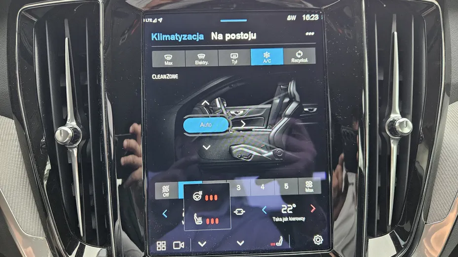 VOLVO S60 S60 B5 B AWD Plus Dark aut