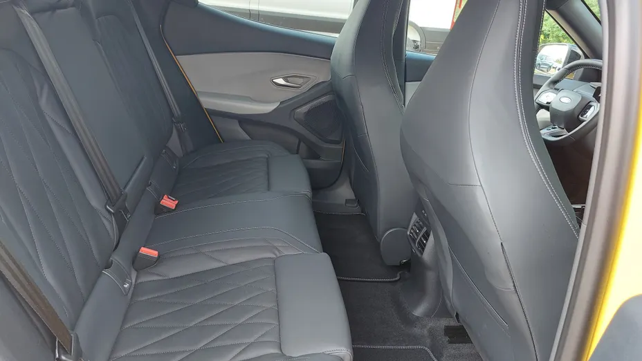 FORD Capri Capri 77 kWh Premium RWD Nowy